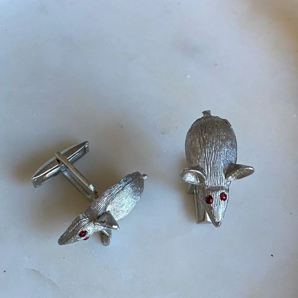 Mice with red eyes cuff links
